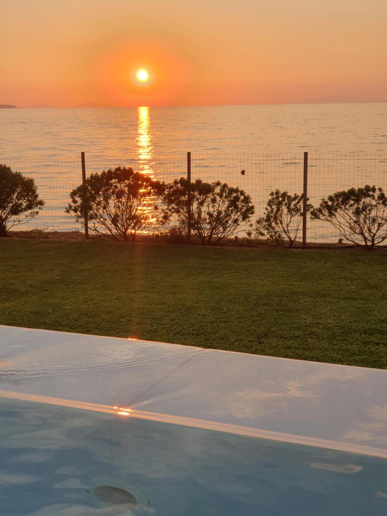 Villa Titi Каминия Экстерьер фото